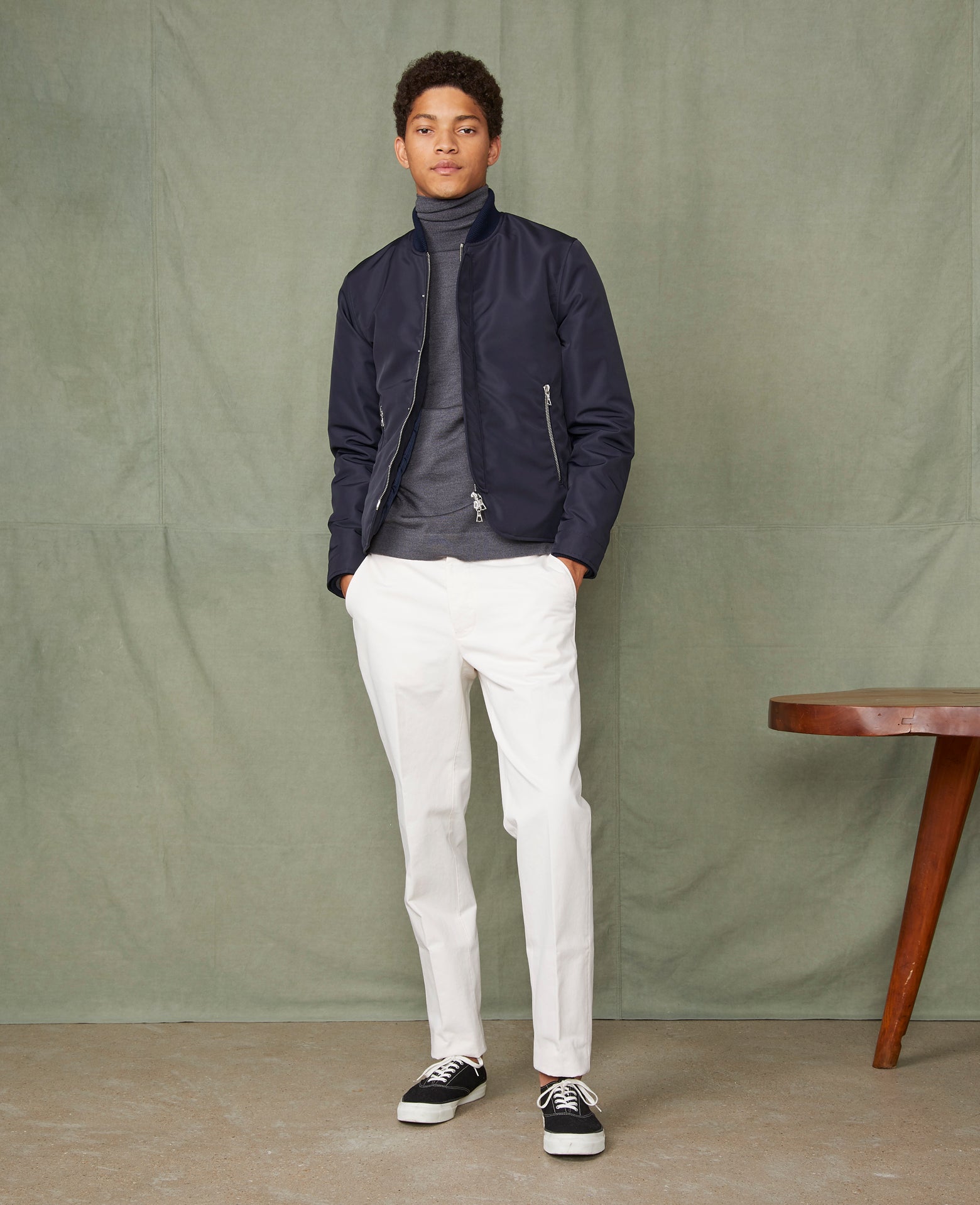 Efy bomber - Image 1