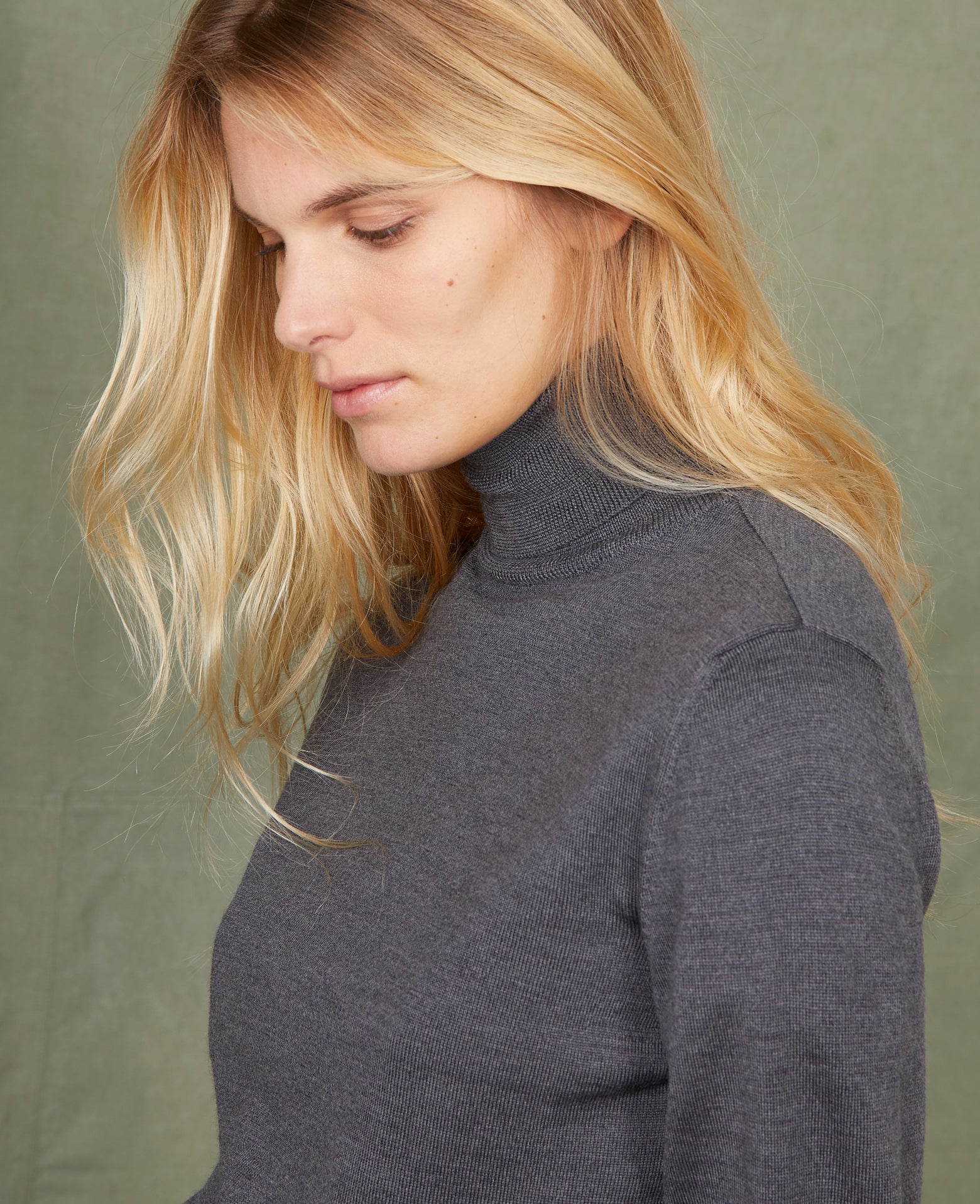Turtleneck sweater - Image 6