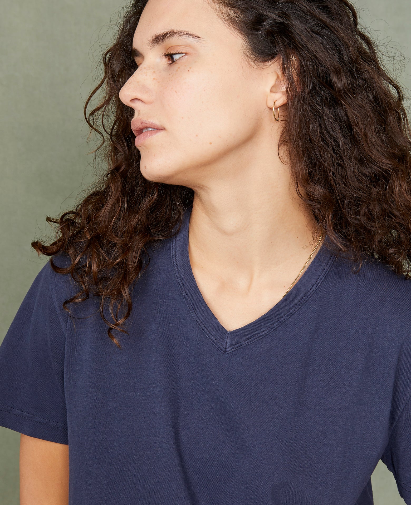 V neck t-shirt - Image 8