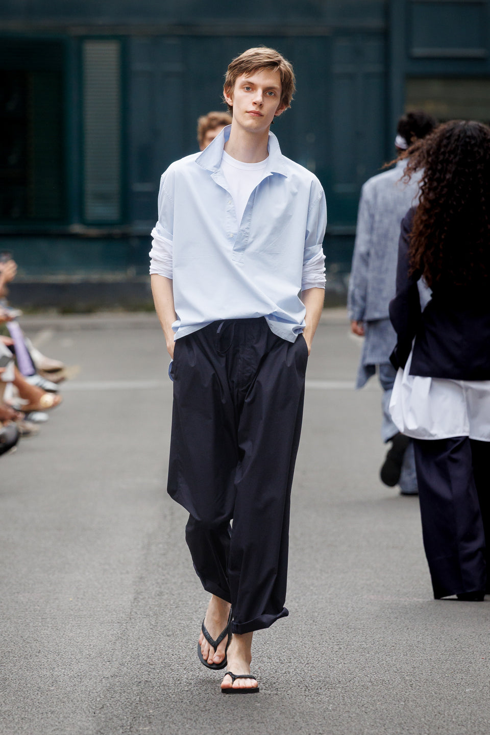 Look - 4