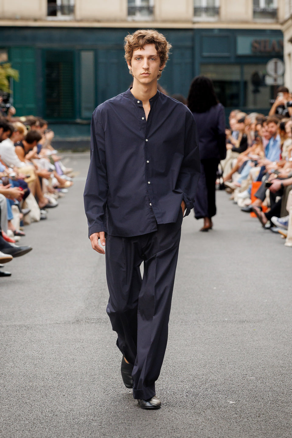Look - 5