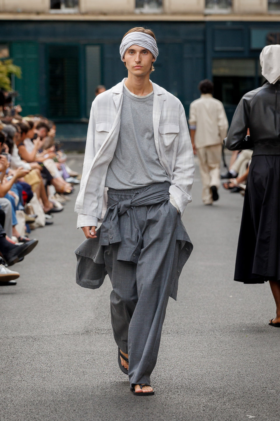 Look - 29