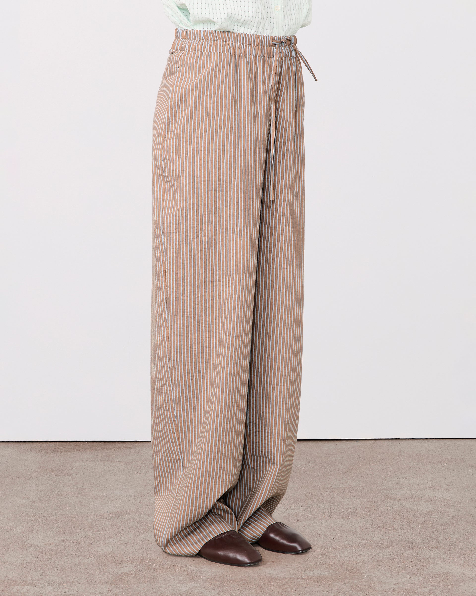 Wilma chino - Image 4