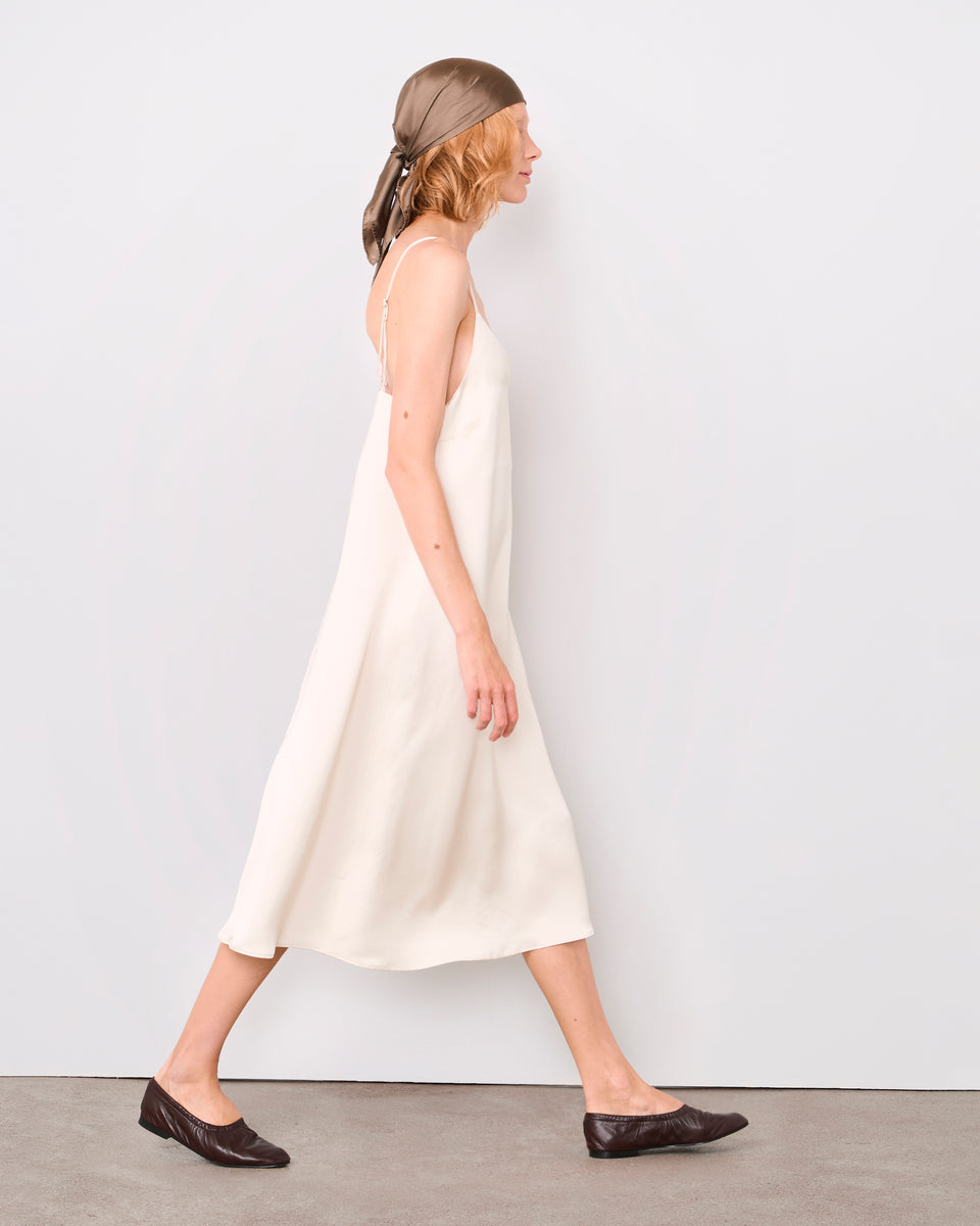 Pao dress - Image 3