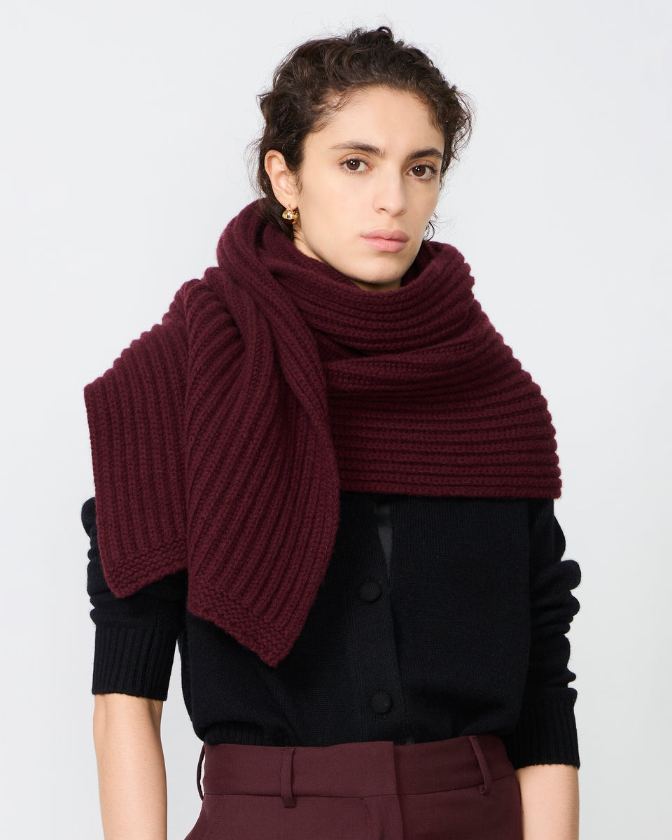 Large scarf - Image 1