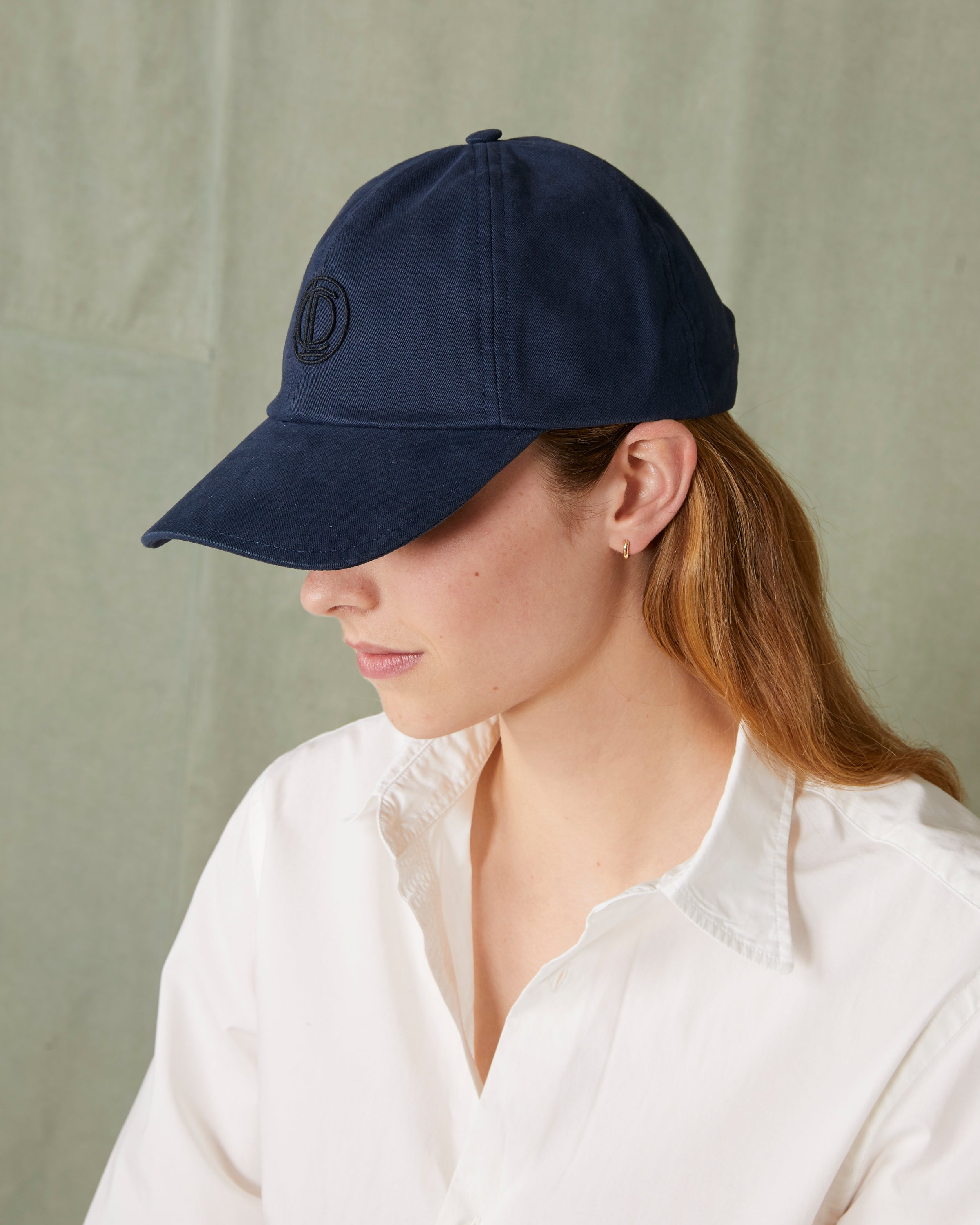 Moncler sales velvet cap