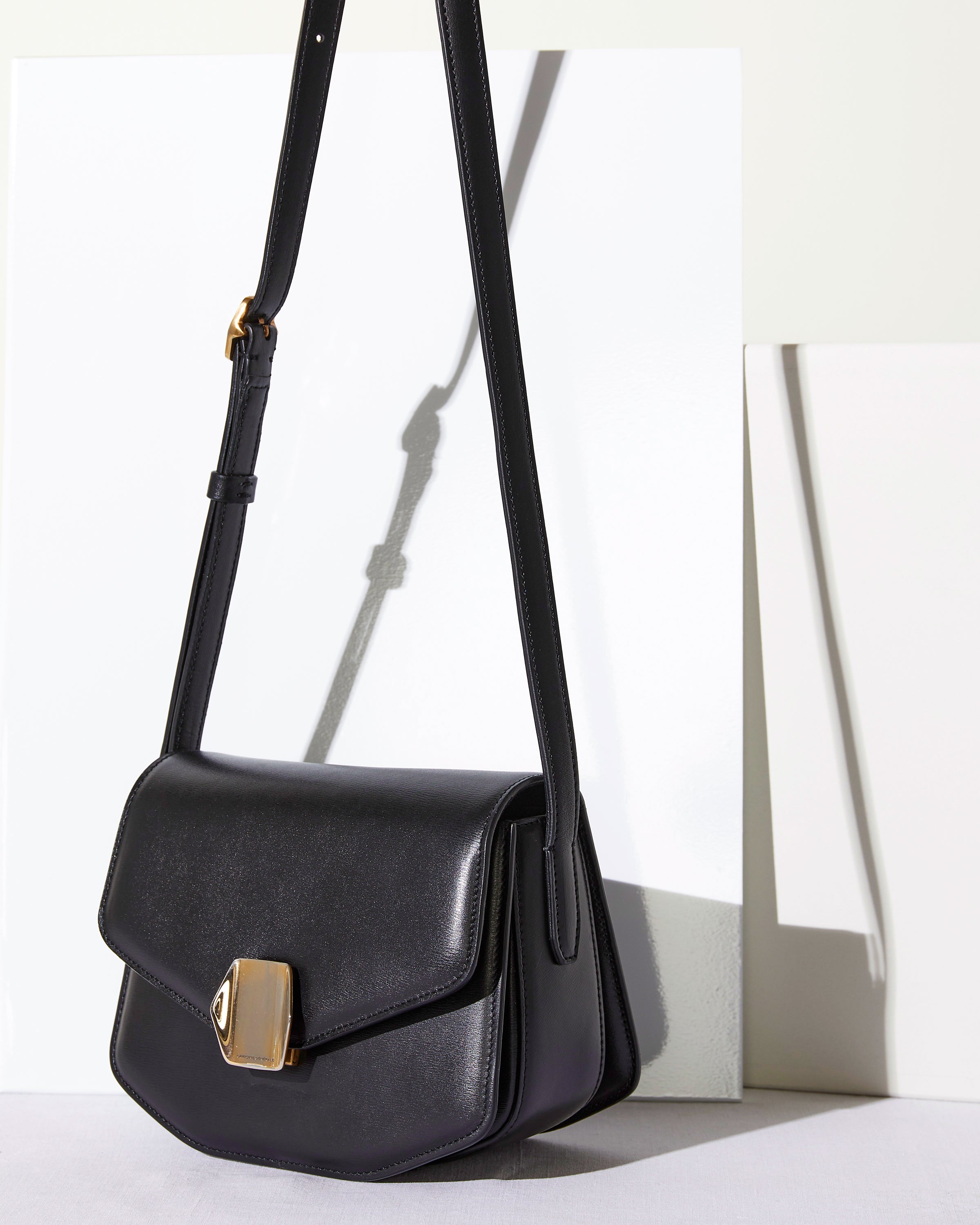 ☆韓国☆［MUCENT］POT DOUBLE WRINKLE LEATHER SHOLDER BAG 2C Le petit june bag itl smooth 100% cow leather – Officine