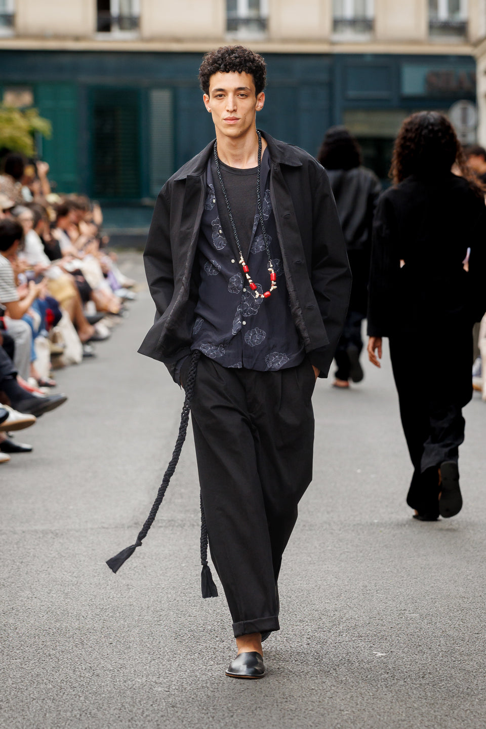 Look - 25