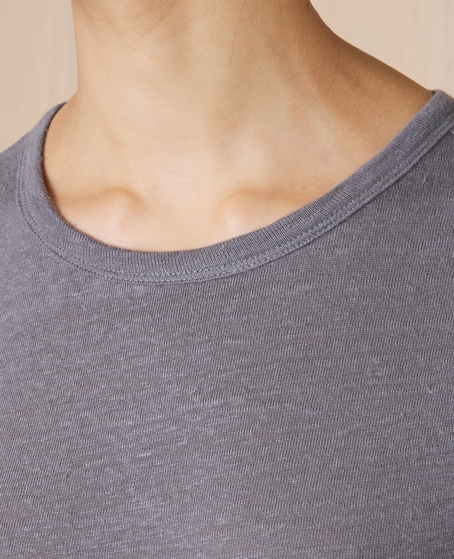 Lara t-shirt 4 - Image 4