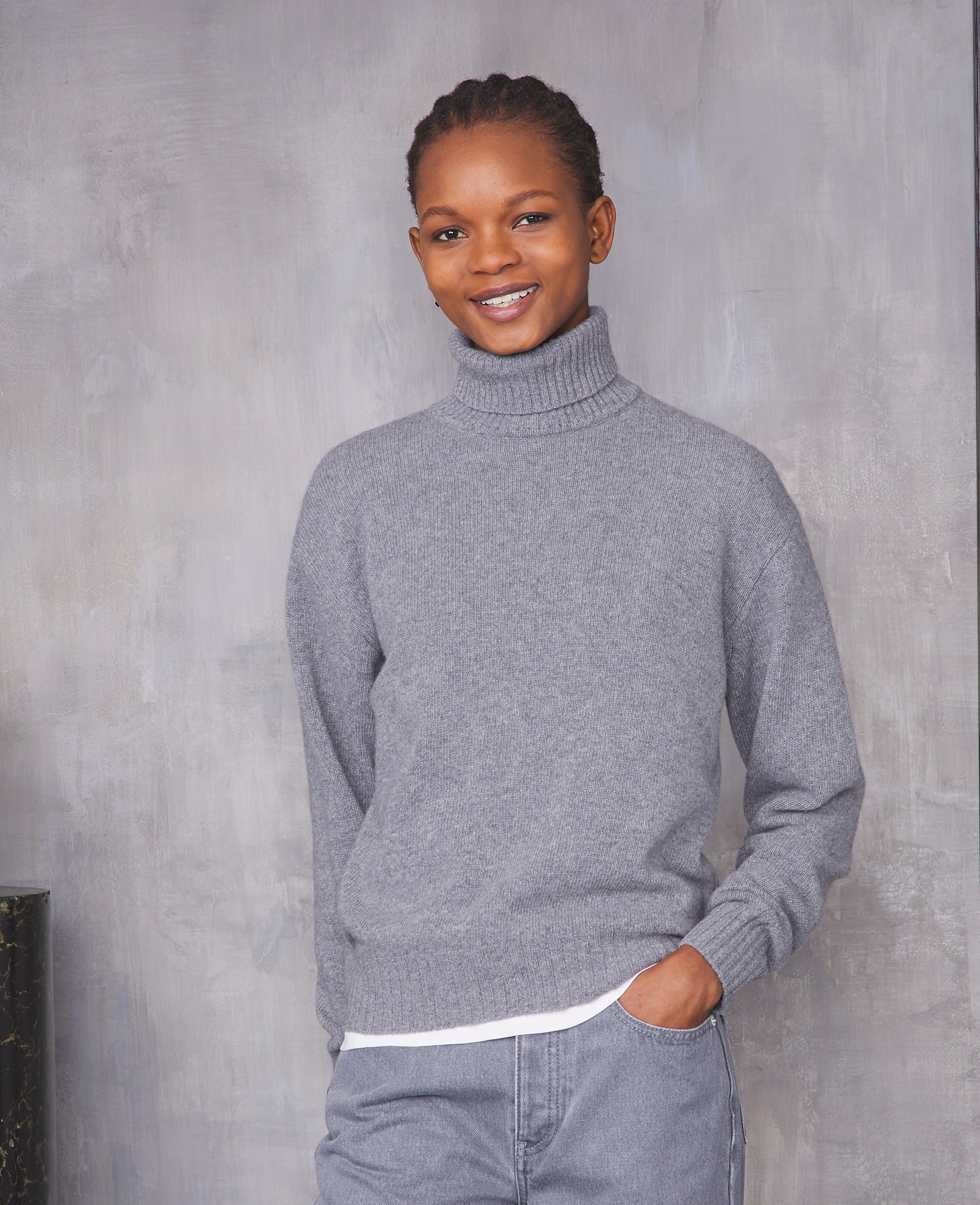 Women's 2024 gray turtleneck