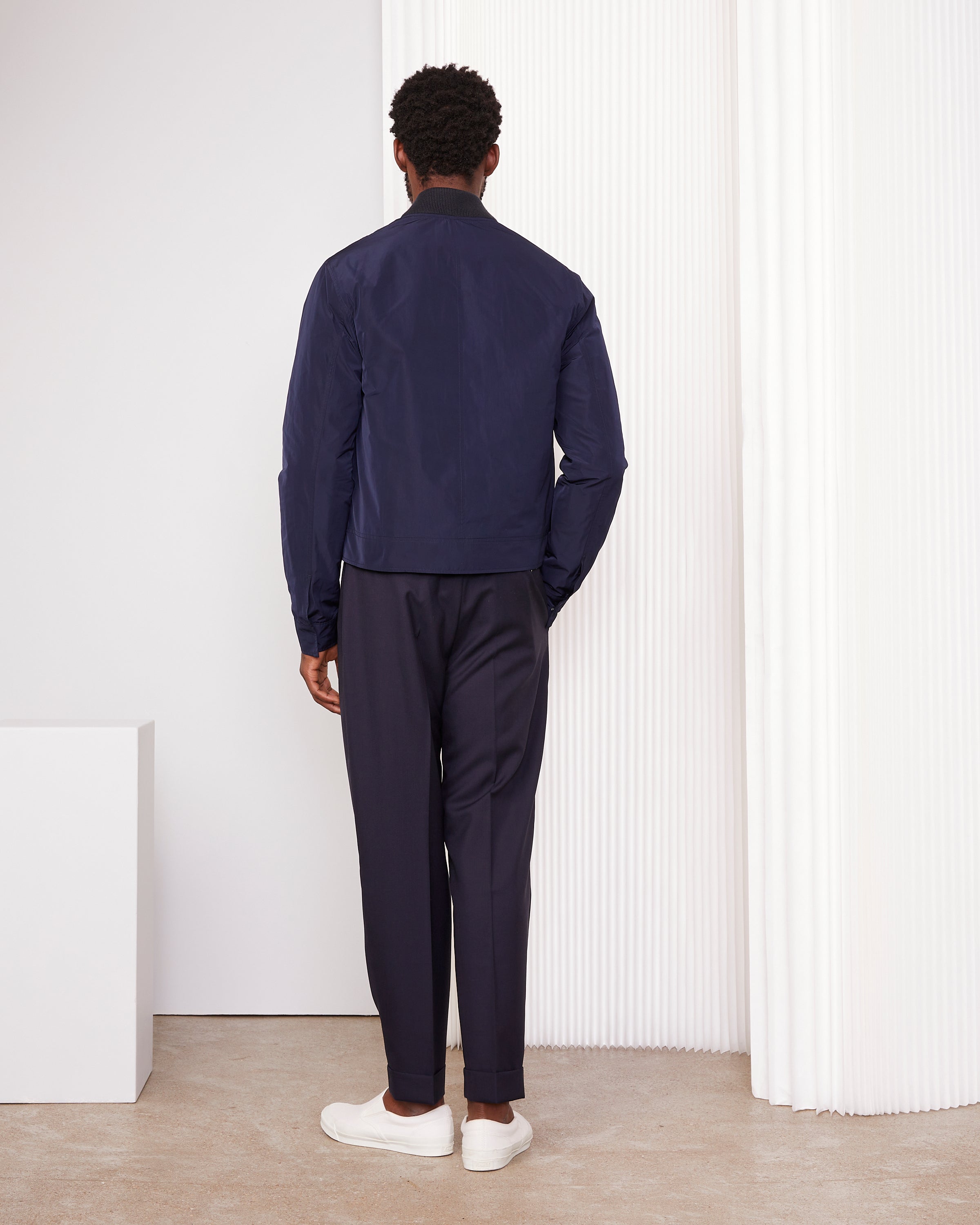 Officine Générale ネイビー ナイロンジャケット Officine Générale ネイビー ナイロンジャケット