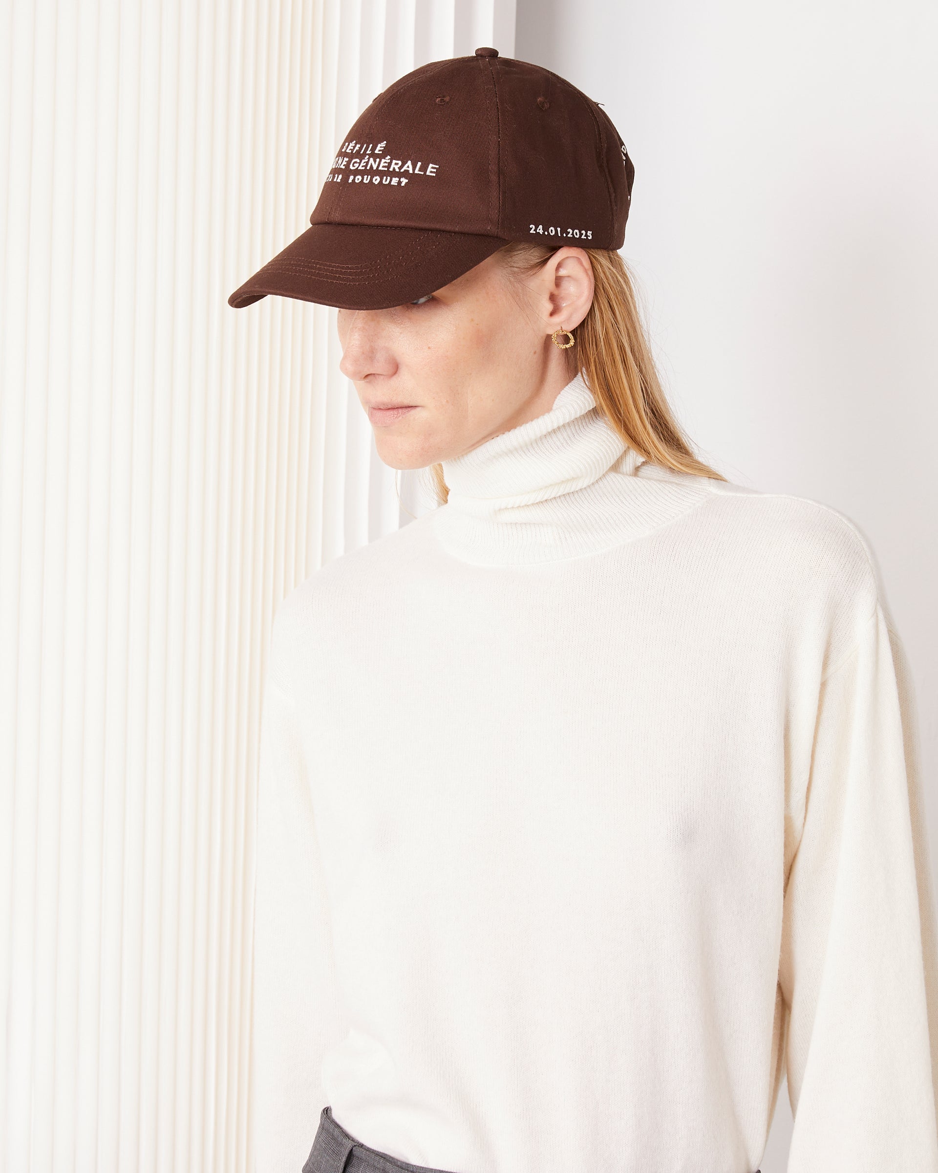 Runway cap - Image 4